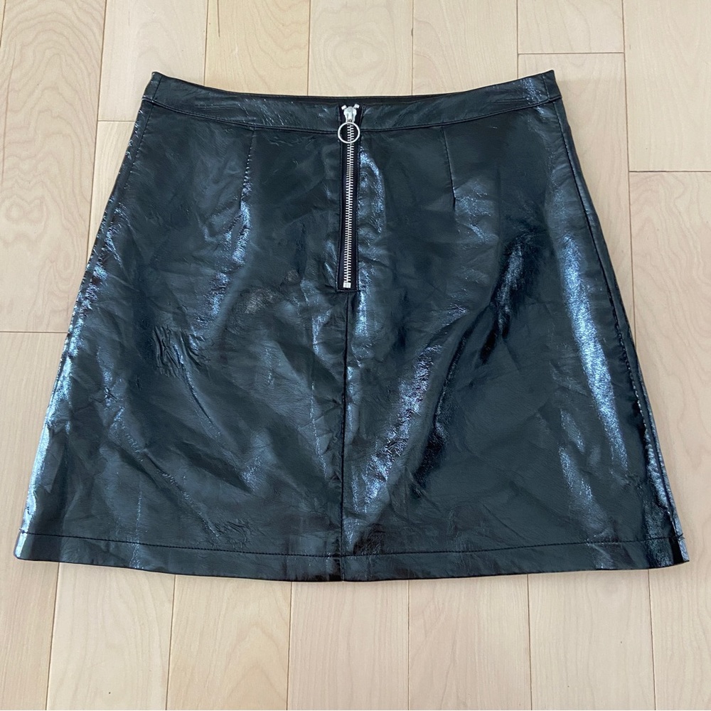 Shiny Pleather Zip Up Skirt